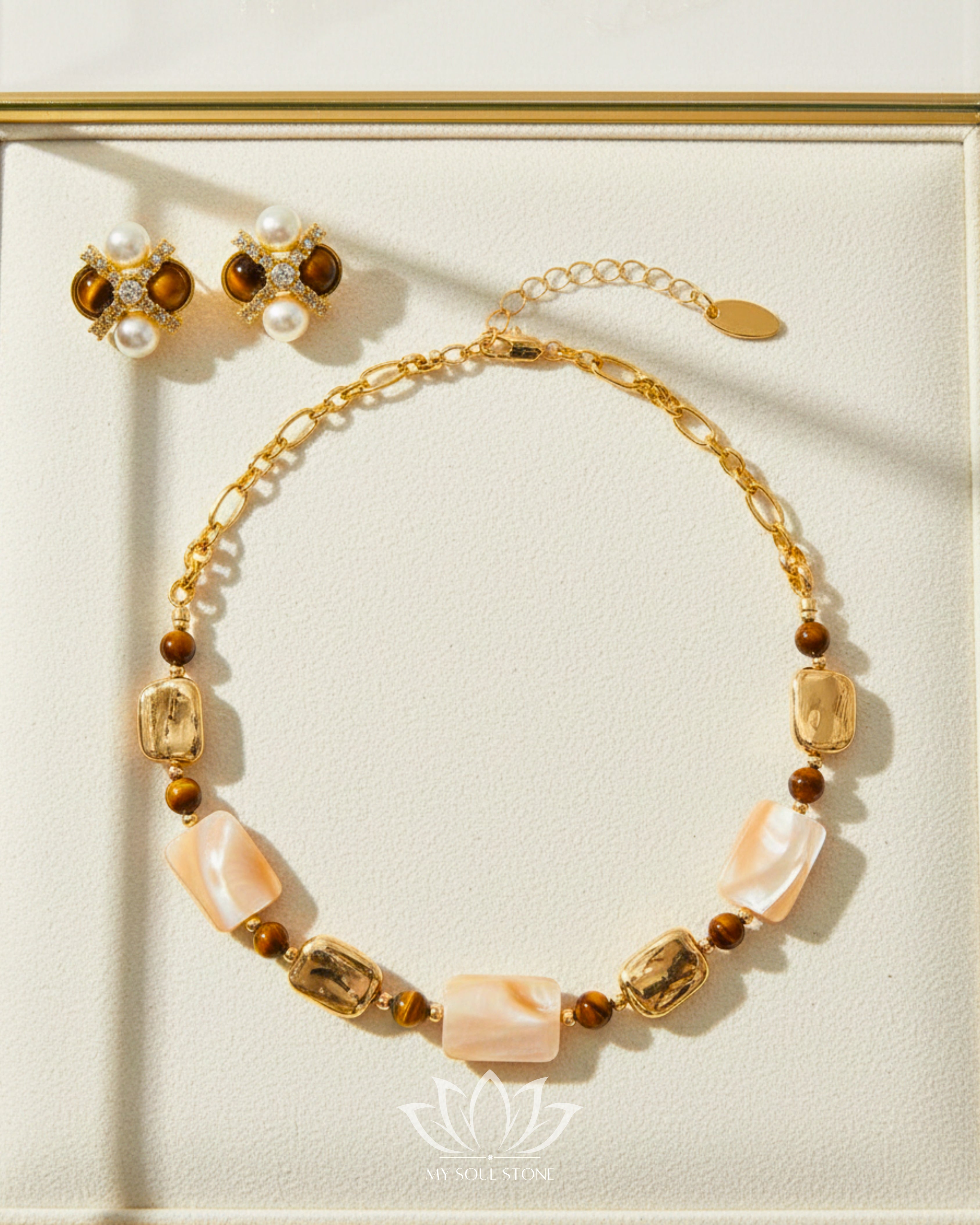 Maison d’Or - Mother Of Pearl Set