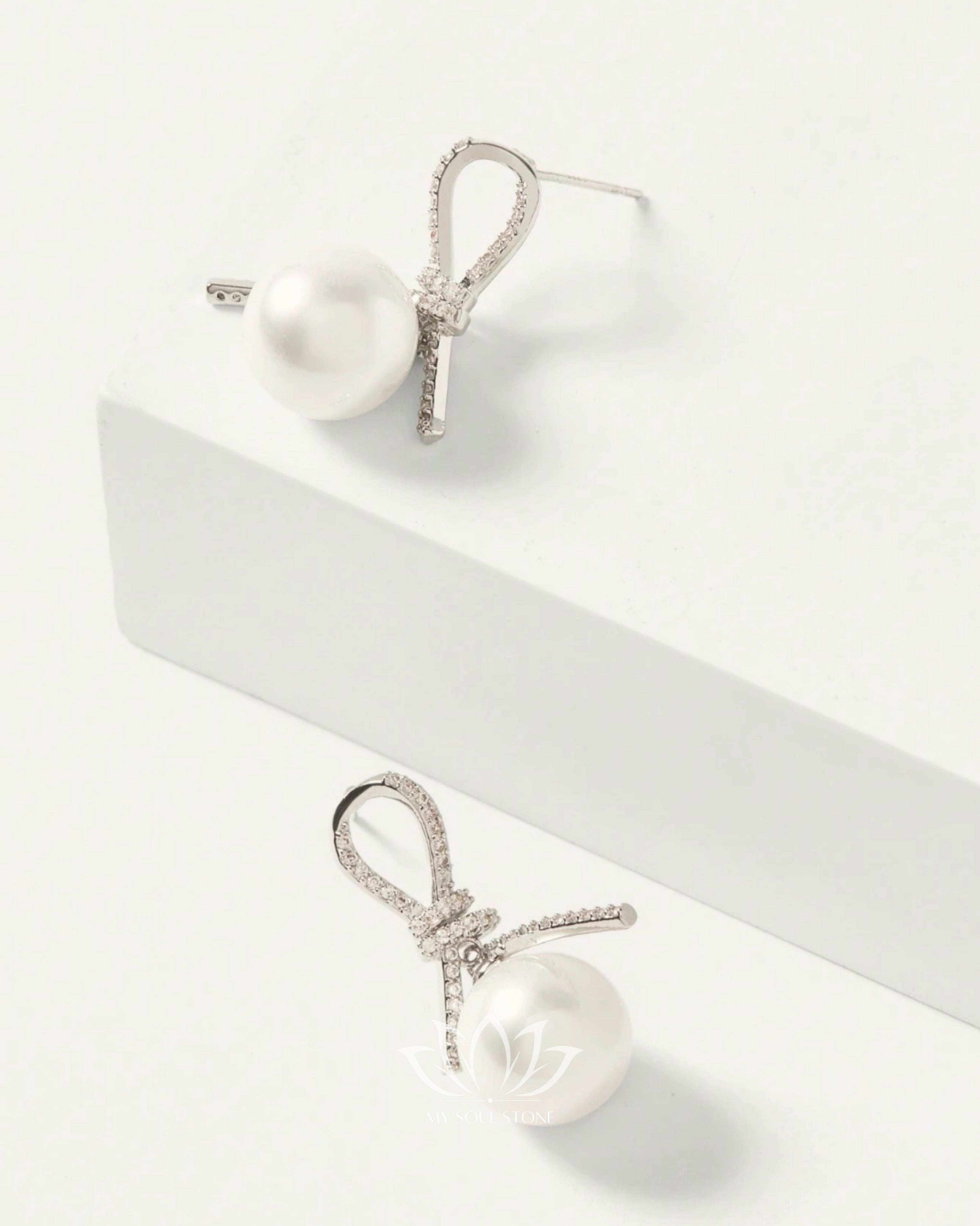 Parisian Whisper Dangles